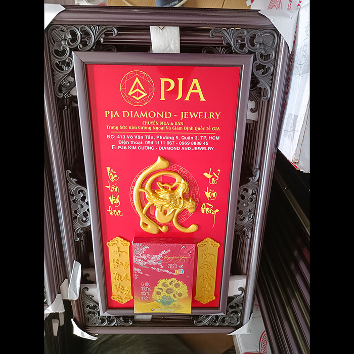 LỊCH QUẢNG C&Aacute;O - QC04