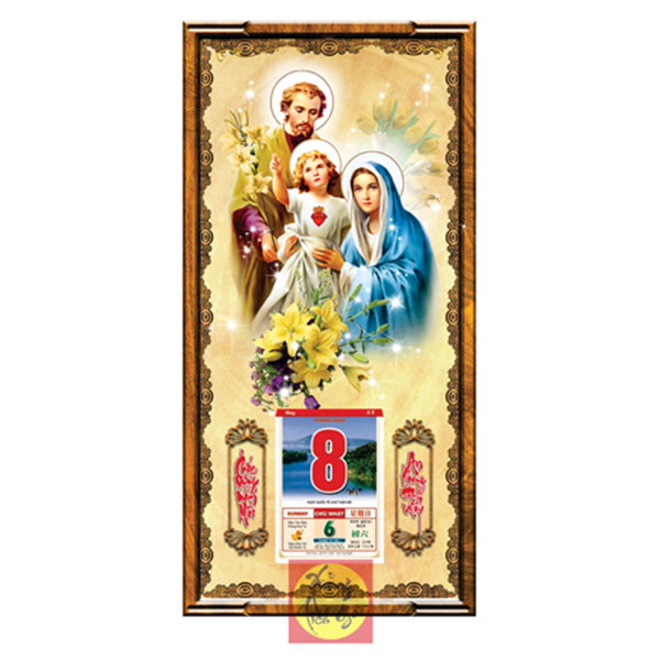 LỊCH GỖ TREO TƯỜNG GIA Đ&Igrave;NH CH&Uacute;A - XLG314