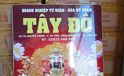 Tranh Lịch Tr&aacute;ng Gương L&agrave; G&igrave;? Cấu Tạo V&agrave; Ưu Điểm Của Lịch Gỗ Tr&aacute;ng Gương Cao Cấp