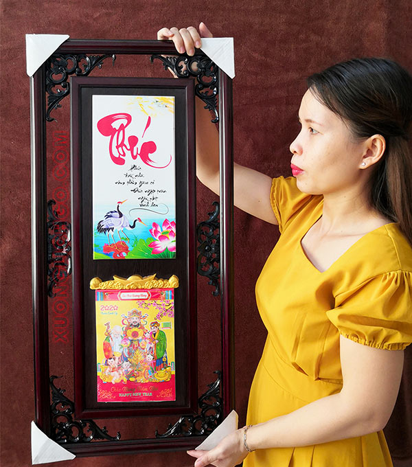lich go treo tuong Kh&aacute;ch H&agrave;ng 
